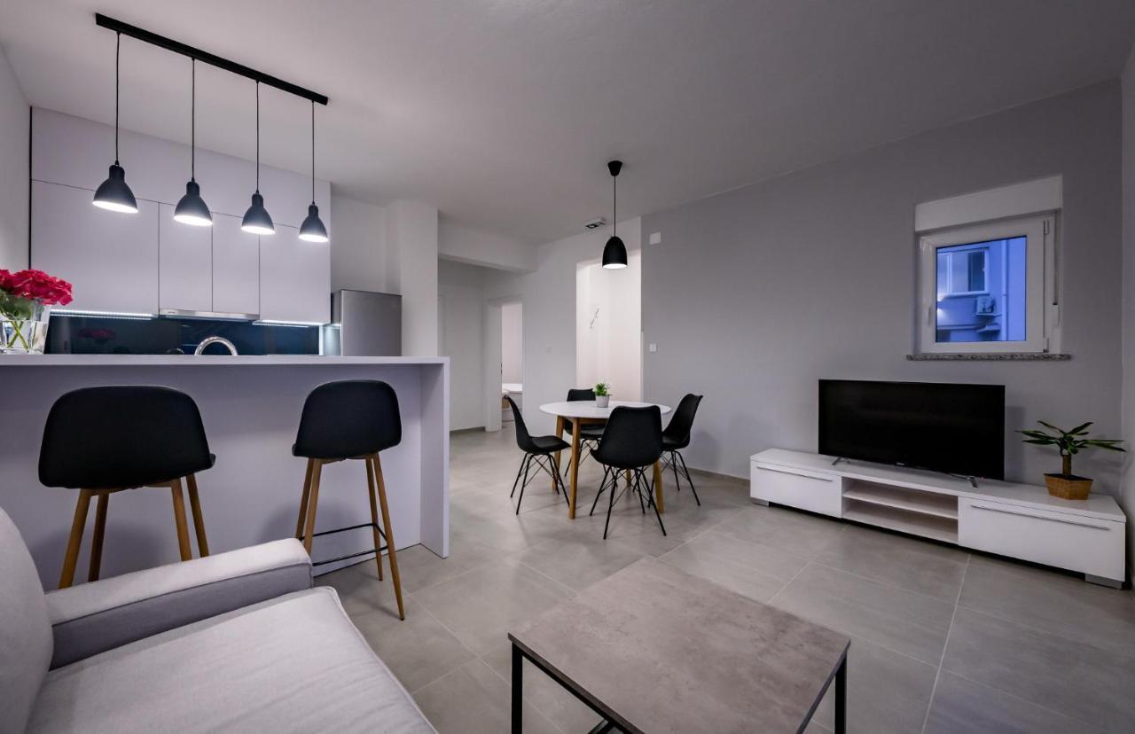 Apartmani Villa Zora 洛帕 外观 照片