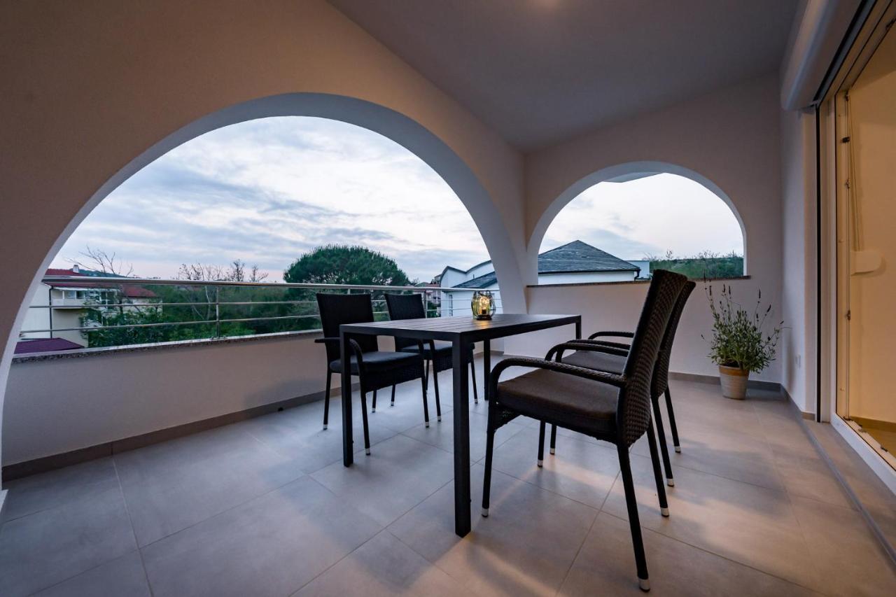 Apartmani Villa Zora 洛帕 外观 照片